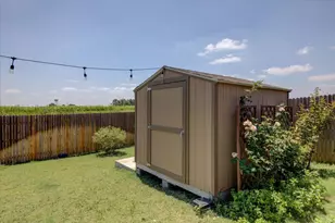 403 Kyra Ln, Taylor, TX 76574 - Photo 29