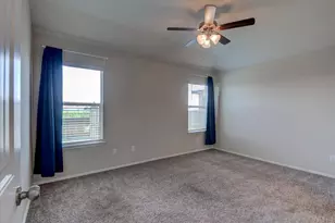 403 Kyra Ln, Taylor, TX 76574 - Photo 15