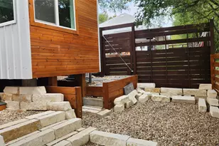 1134 Lott Ave, Austin, TX 78721 - Photo 25