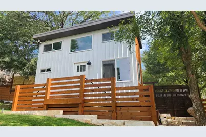 1134 Lott Avenue, Austin, TX 78721 - Photo 1