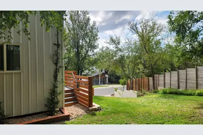1134 Lott Avenue, Austin, TX 78721 - Photo 25