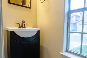 12805 Cape May Ln, Austin, TX 78750 - Photo 11