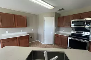 12817 Chime Dr, Manor, TX 78653 - Photo 11