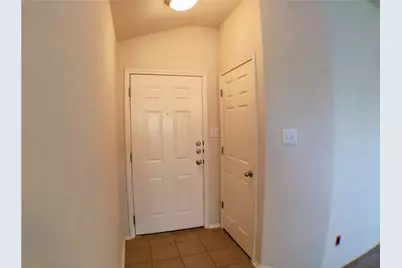 511 W South Street, Leander, TX 78641 - Photo 3