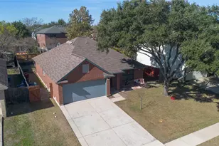 7516 Cats-Eye Ln, Austin, TX 78747 - Photo 5