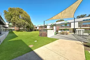 2200 Dickson Dr, Austin, TX 78704 - Photo 21