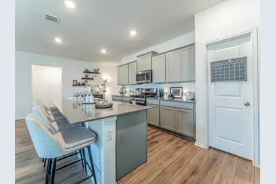 524 Sebring Circle, Hutto, TX 78634 - Photo 5