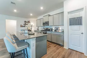 524 Sebring Cir, Hutto, TX 78634 - Photo 5