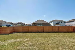 1001 Otello Wy, Hutto, TX 78634 - Photo 33