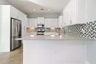 6301 Santos St, Austin, TX 78741 - Photo 5