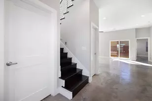 6301 Santos St, Austin, TX 78741 - Photo 17