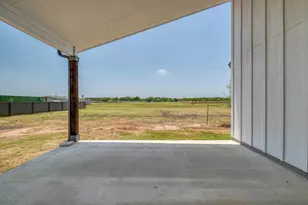 203 Alonzo Dr, Del Valle, TX 78617 - Photo 37