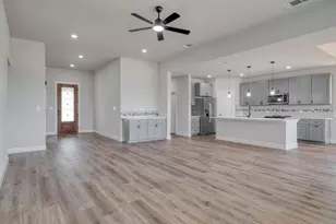 203 Alonzo Dr, Del Valle, TX 78617 - Photo 9