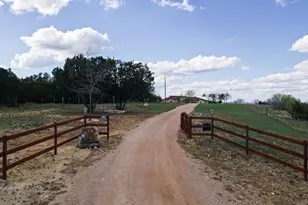 5450 Co Rd 101, Lampasas, TX 76550 - Photo 3