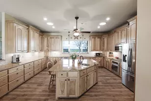 5450 Co Rd 101, Lampasas, TX 76550 - Photo 9