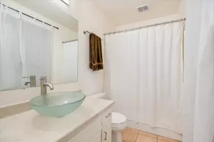 2504 Great Oaks Pkwy, Austin, TX 78756 - Photo 17