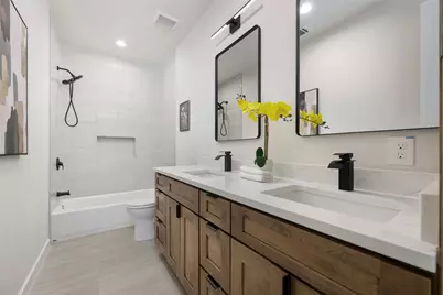 4324 Airport Boulevard #B, Austin, TX 78722 - Photo 27