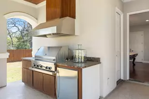 353 Stephen F Austin Blvd, Bastrop, TX 78602 - Photo 15