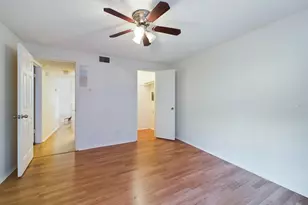 2401 Leon St, Austin, TX 78705 - Photo 13