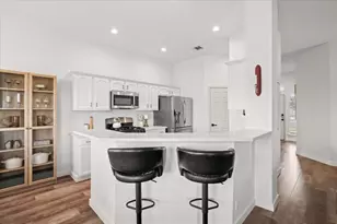 135 Langely, Kyle, TX 78640 - Photo 5