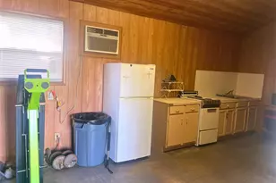 2169 Hwy 304, Smithville, TX 78957 - Photo 17