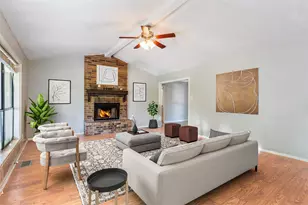 421 St Andrews St, Meadowlakes, TX 78654 - Photo 7