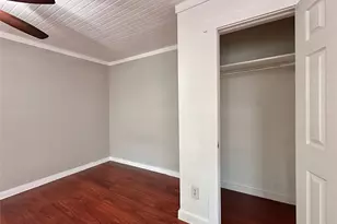 2103 E 16th St, Austin, TX 78702 - Photo 7