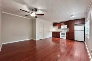 2103 E 16th St, Austin, TX 78702 - Photo 3