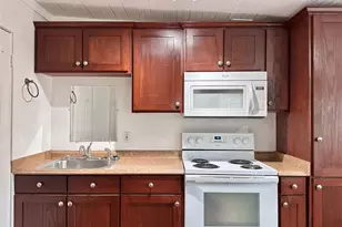 2103 E 16th St, Austin, TX 78702 - Photo 13