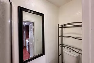 2103 E 16th St, Austin, TX 78702 - Photo 9