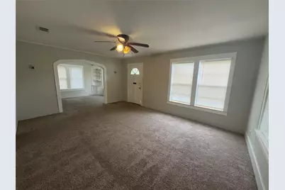 306 Bowie Street, Luling, TX 78648 - Photo 9