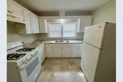 306 Bowie Street, Luling, TX 78648 - Photo 13