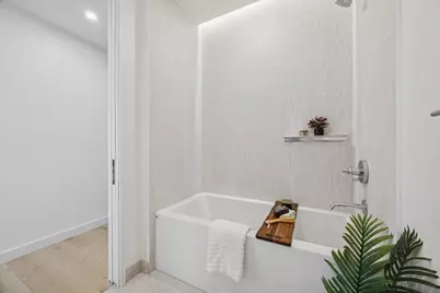 610 Davis Street #3102, Austin, TX 78701 - Photo 21