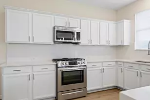101 Redwood Dr, Kyle, TX 78640 - Photo 15