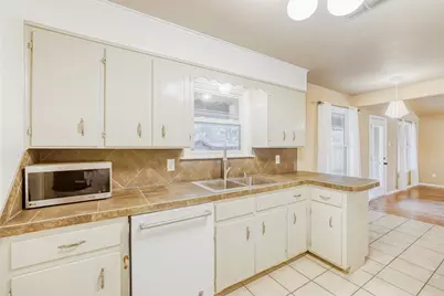 2114 Bel Air Drive, Taylor, TX 76574 - Photo 23