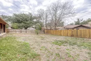 2114 Bel-Air Dr, Taylor, TX 76574 - Photo 35