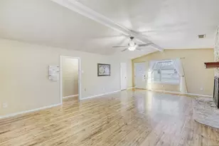 2114 Bel-Air Dr, Taylor, TX 76574 - Photo 25
