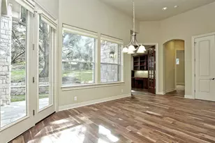 210 Clubhouse Dr, Lakeway, TX 78734 - Photo 13