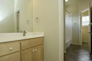 210 Clubhouse Dr, Lakeway, TX 78734 - Photo 25