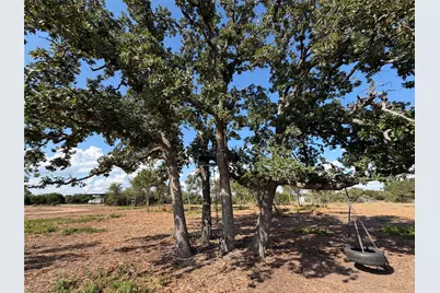 7257 Cr 252, Bertram, TX 78605 - Photo 11
