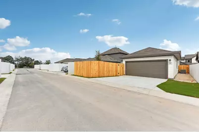 773 Treadwell Lane, Kyle, TX 78640 - Photo 21