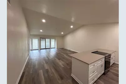 100 Bay Point Drive #8, Horseshoe Bay, TX 78657 - Photo 3