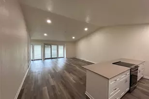 100 Bay Point Dr, Horseshoe Bay, TX 78657 - Photo 3