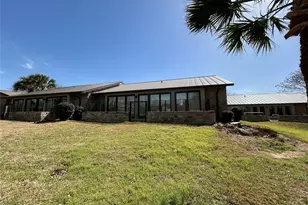 100 Bay Point Dr, Horseshoe Bay, TX 78657 - Photo 17