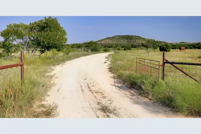 8952 Ranch Rd 165, Blanco, TX 78606 - Photo 25
