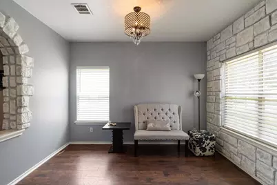 114 Almquist Street, Hutto, TX 78634 - Photo 5