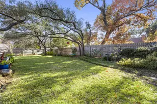 4507 Balcones Woods Dr, Austin, TX 78759 - Photo 17