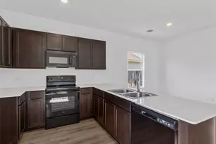 309 Freshwater Dr, Bastrop, TX 78602 - Photo 9