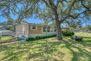 122 Heritage Dr, Johnson City, TX 78636 - Photo 13