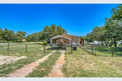 122 Heritage Drive, Johnson City, TX 78636 - Photo 5